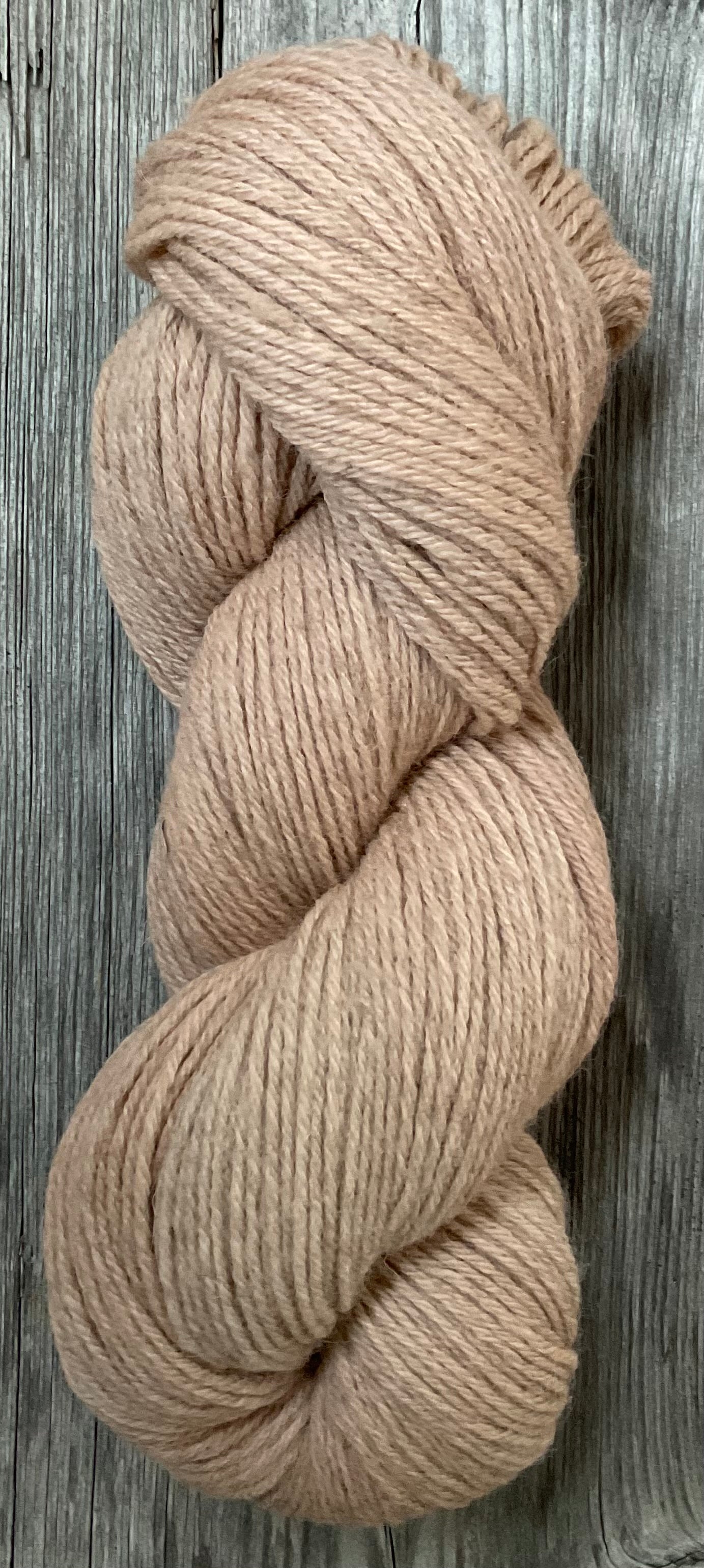 Handgefärbte Merino Schafwolle aus Arles und Portugal "Bäuerlich schön"