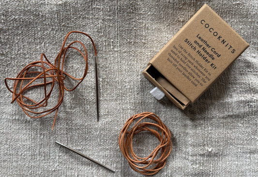 COCOKNITS Leather Cord and Needle Stitch Holder Kit Leder Maschenhalter Fixierer