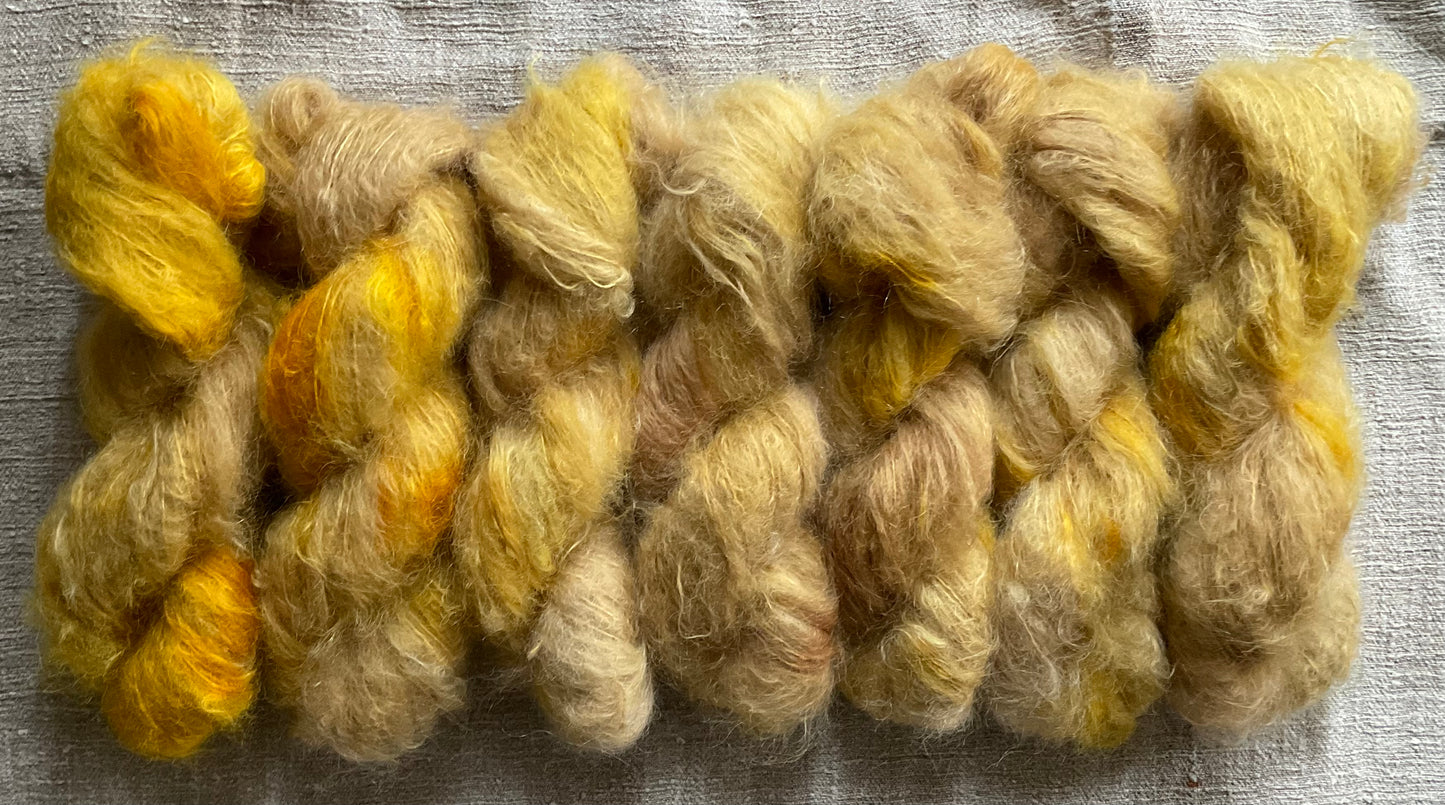 Kid Mohair + Seide Garn Naturfärbung 🌿 verschiedene Farben Goldrute, Walnuss, Waldmeister, Weidenrinde, Labkraut, Kapuzinerkressen Blüte