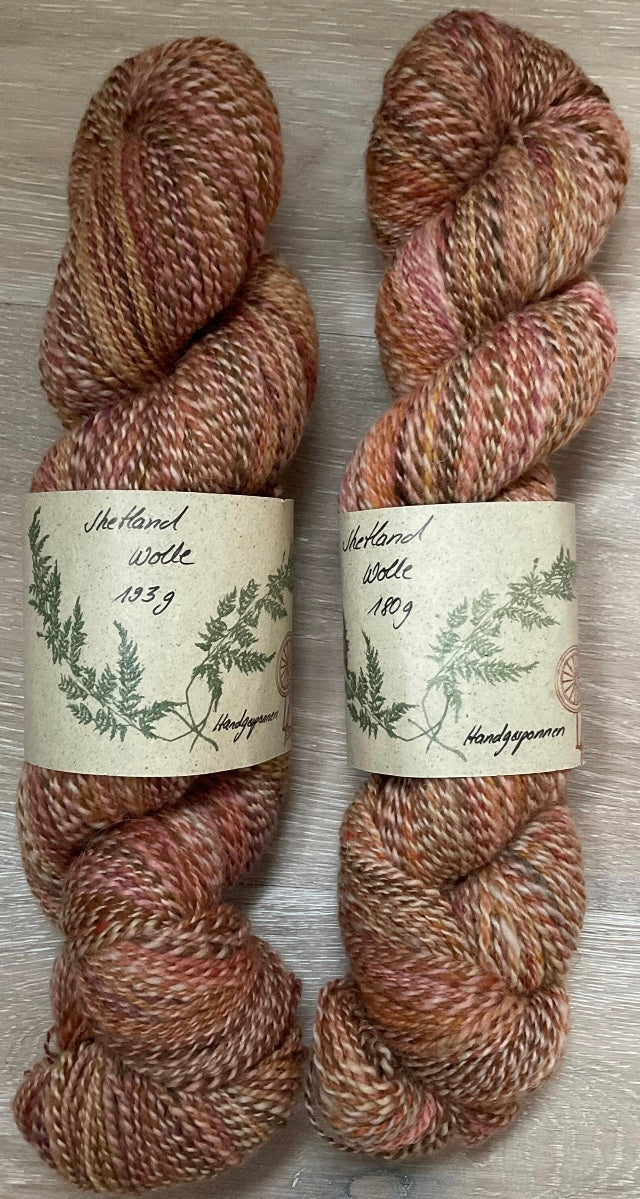 Shetland Wolle handgesponnen 193g oder 180g