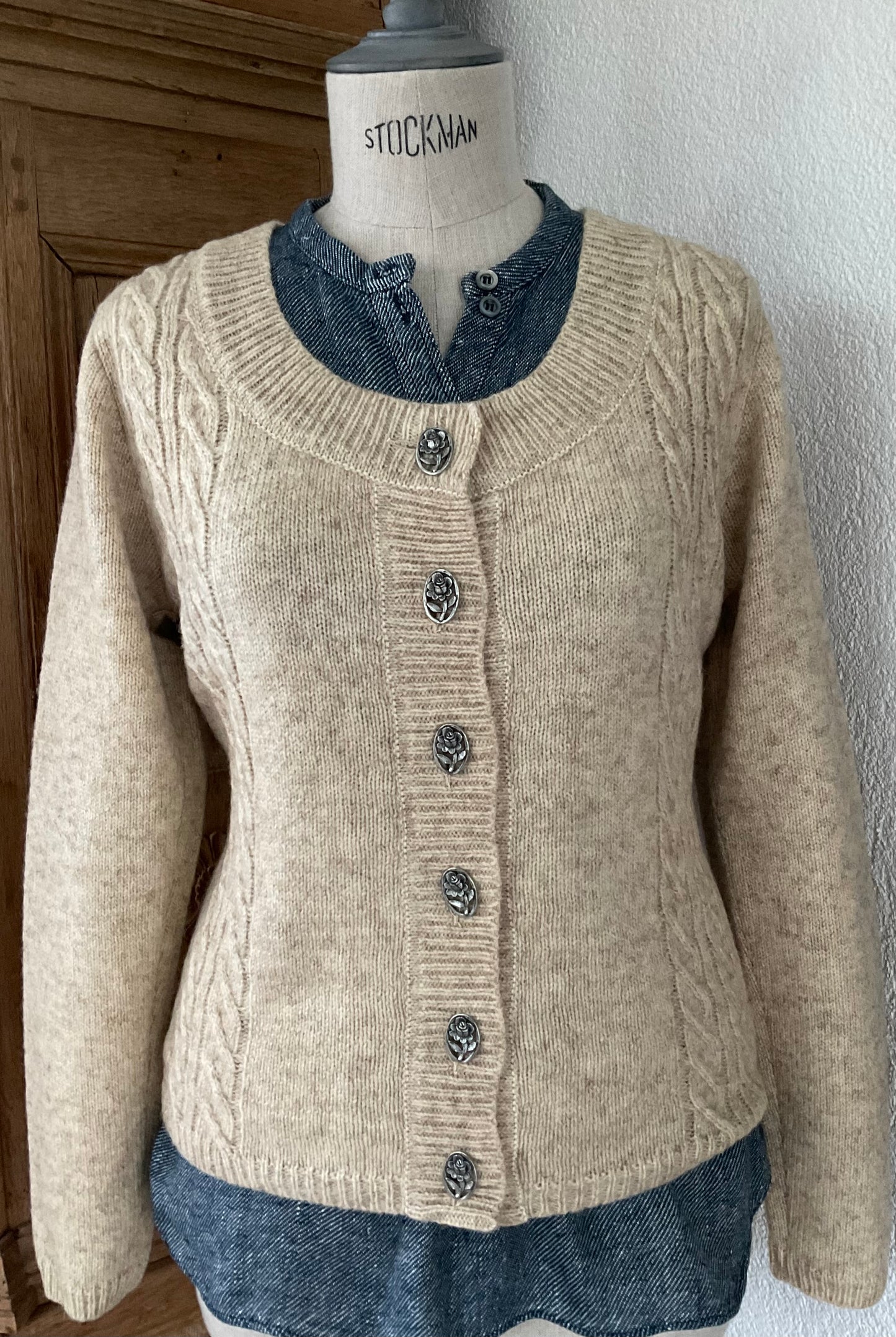 Strickjacke "Magd" Coburger Fuchsschaf Wolle