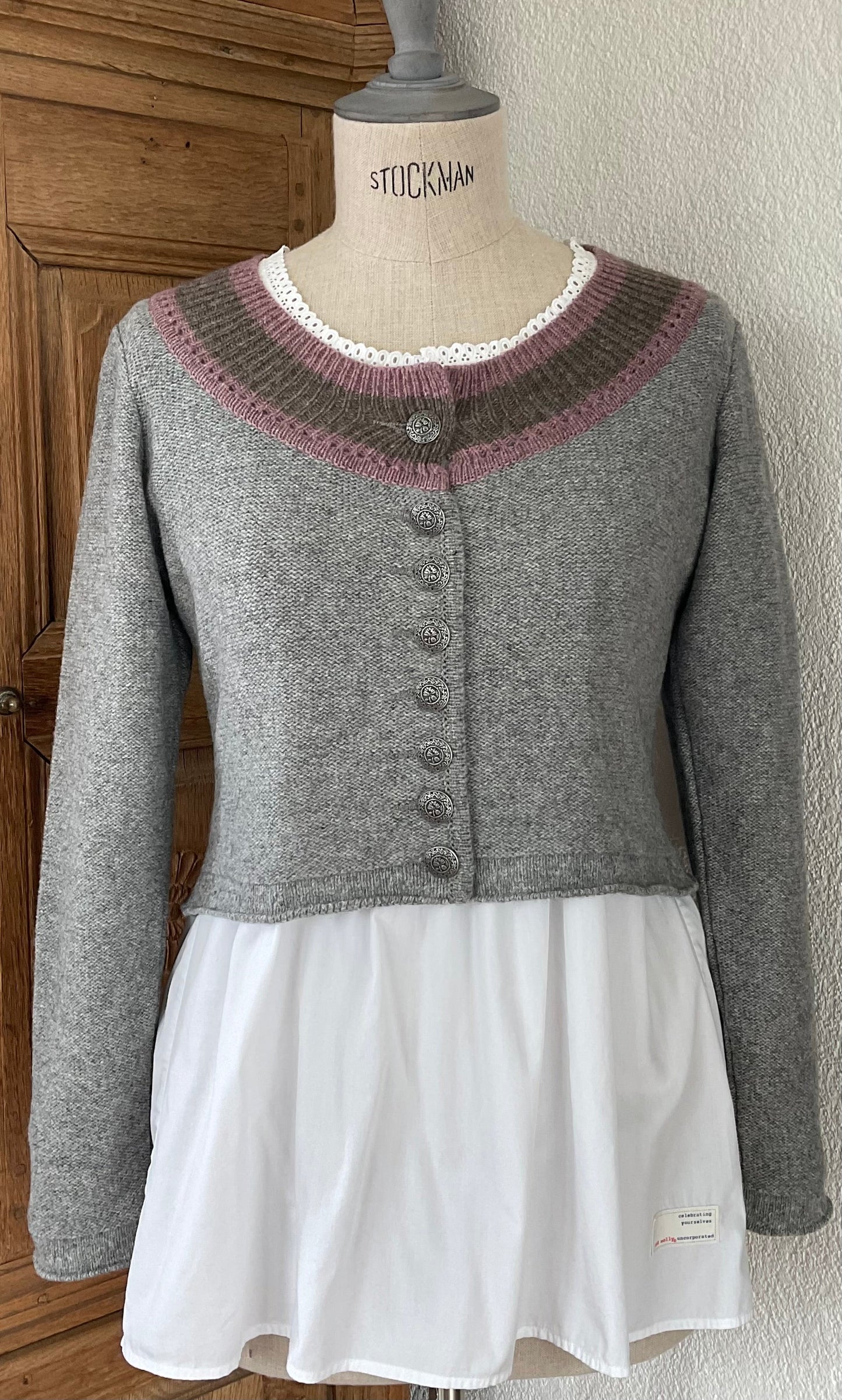 Strickjacke "Am Berg" Yak Wolle & Merinowolle -Variante Knopf mit Glasüberzug-