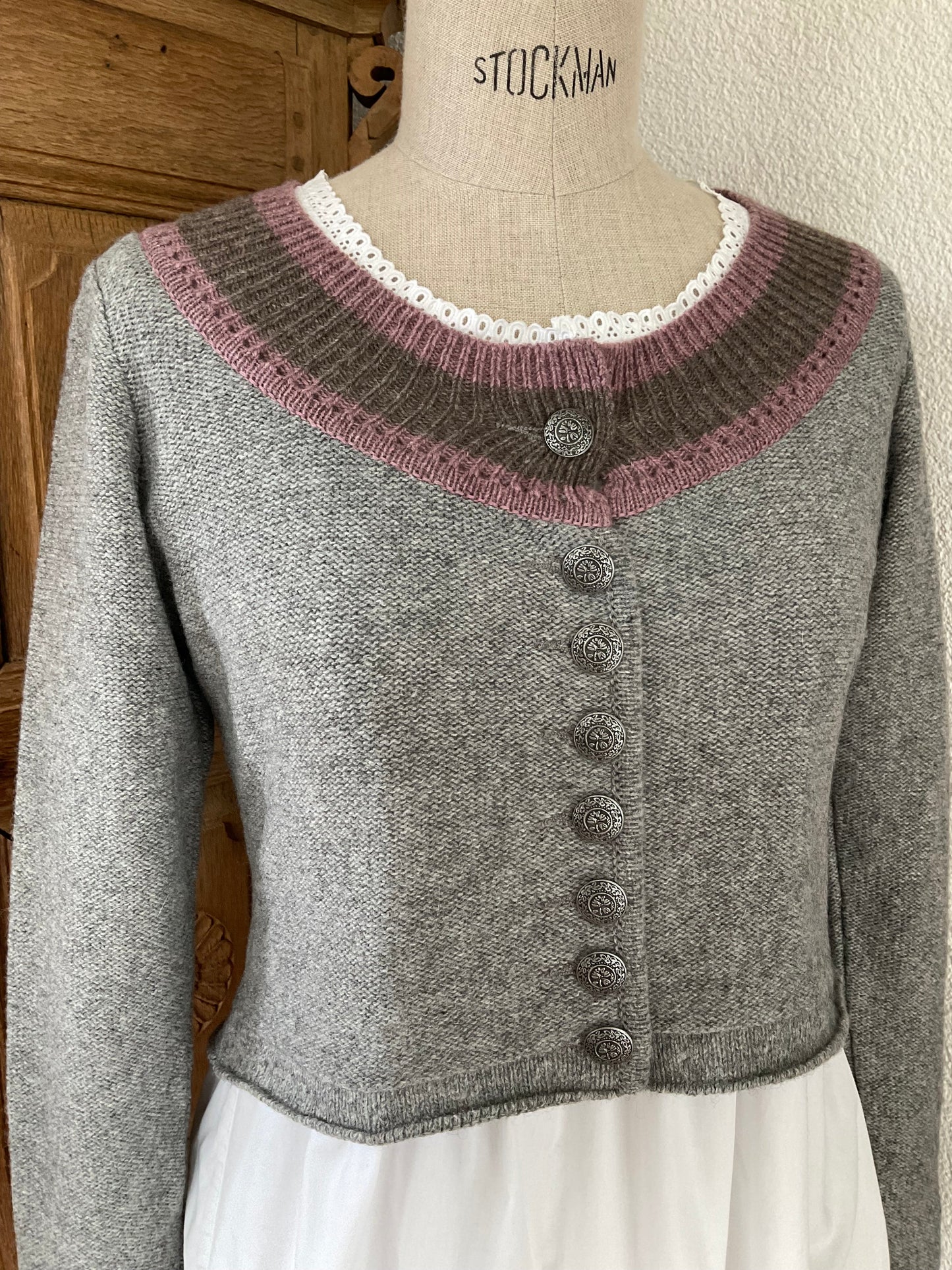 Strickjacke "Am Berg" Yak Wolle & Merinowolle -Variante Knopf mit Glasüberzug-