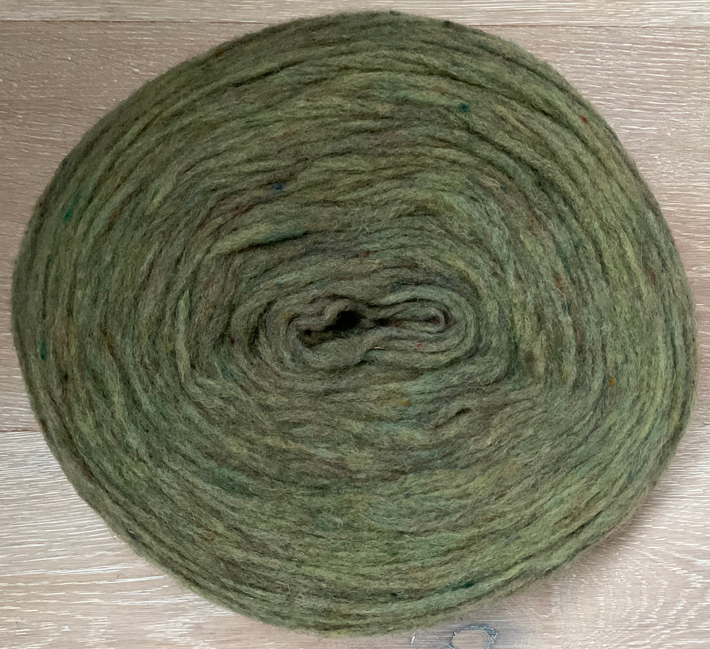 Preyarn unspun yarn Schafwolle Dundaga aus Lettland Landschaf 190-200g