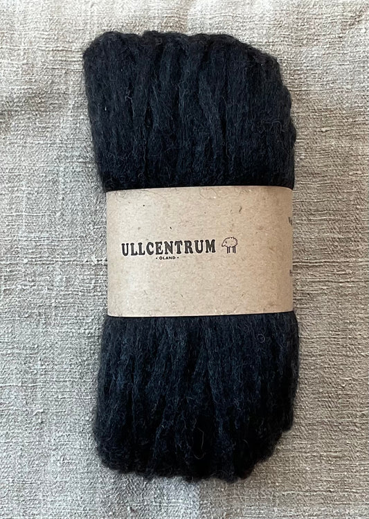Ullcentrum Öland Preyarn unspun yarn schwedische Schafwolle " Storm Blue Tweed"